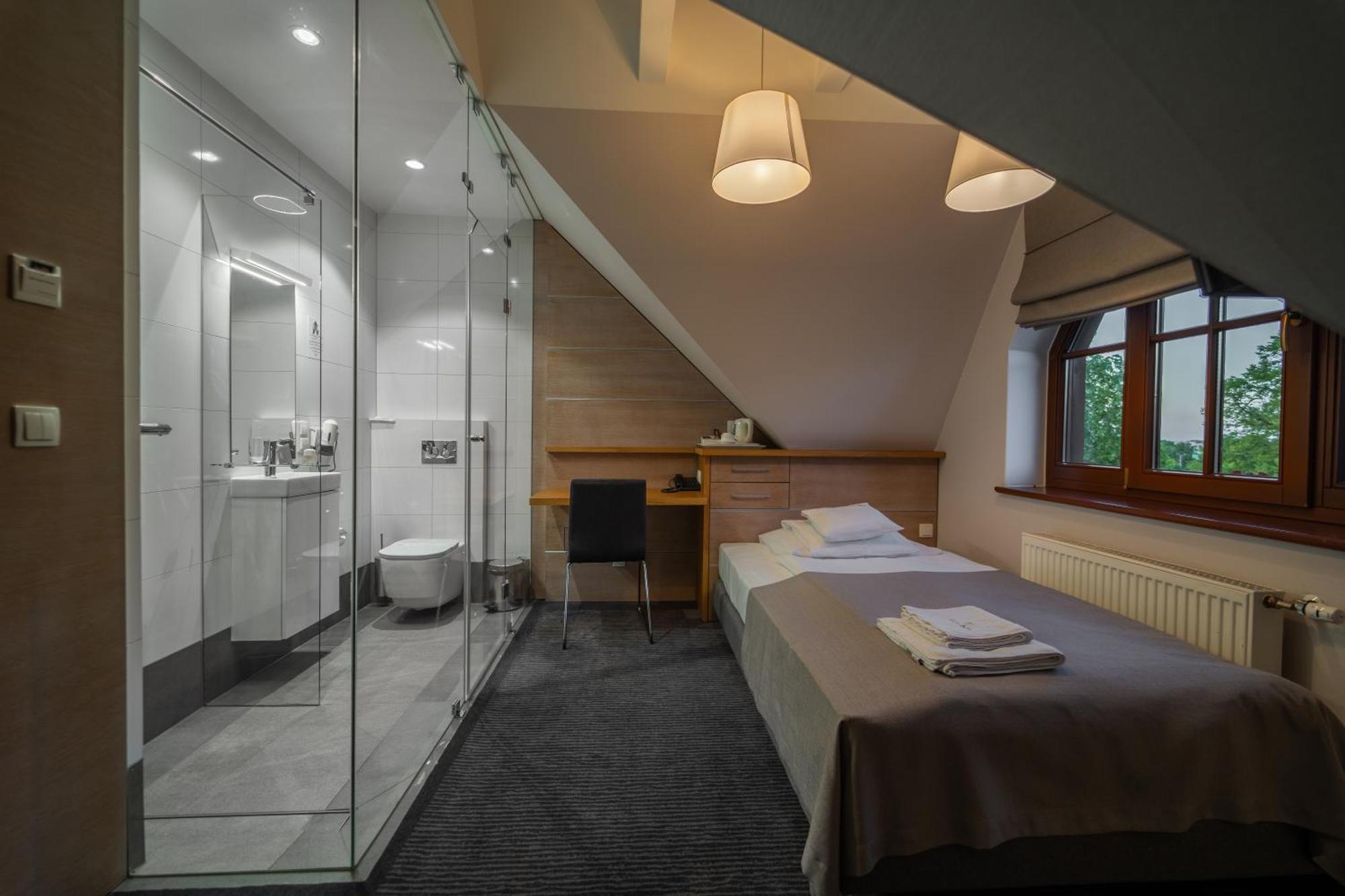 Hotel Salve Glogowek Екстериор снимка